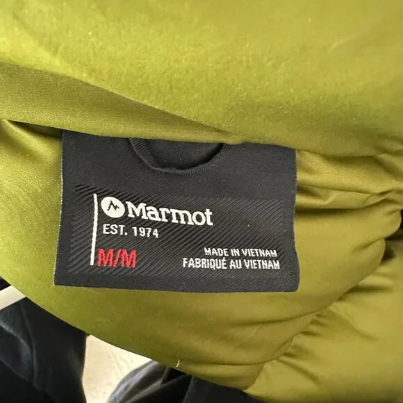 Marmot Down Coat with Integrated Hood - EUC - Picture 3 of 5